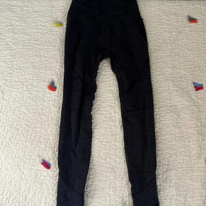 Aphalete gray leggings small